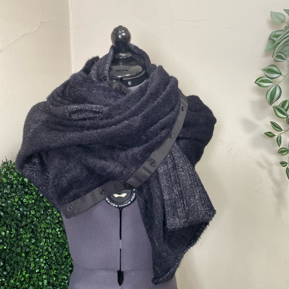 Stella & Dot Kaci versatile infinity scarf/wrap